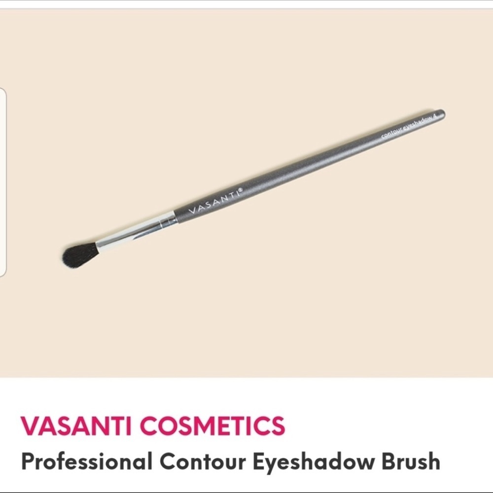 Contour, eyeshadow brush
